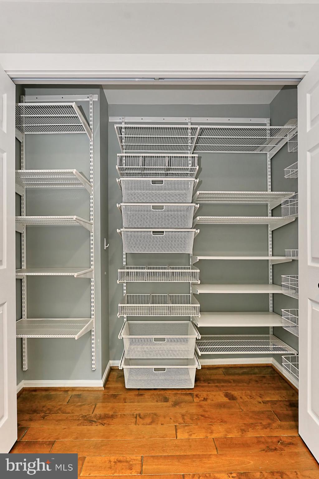 SIGNAL HILL - Residential