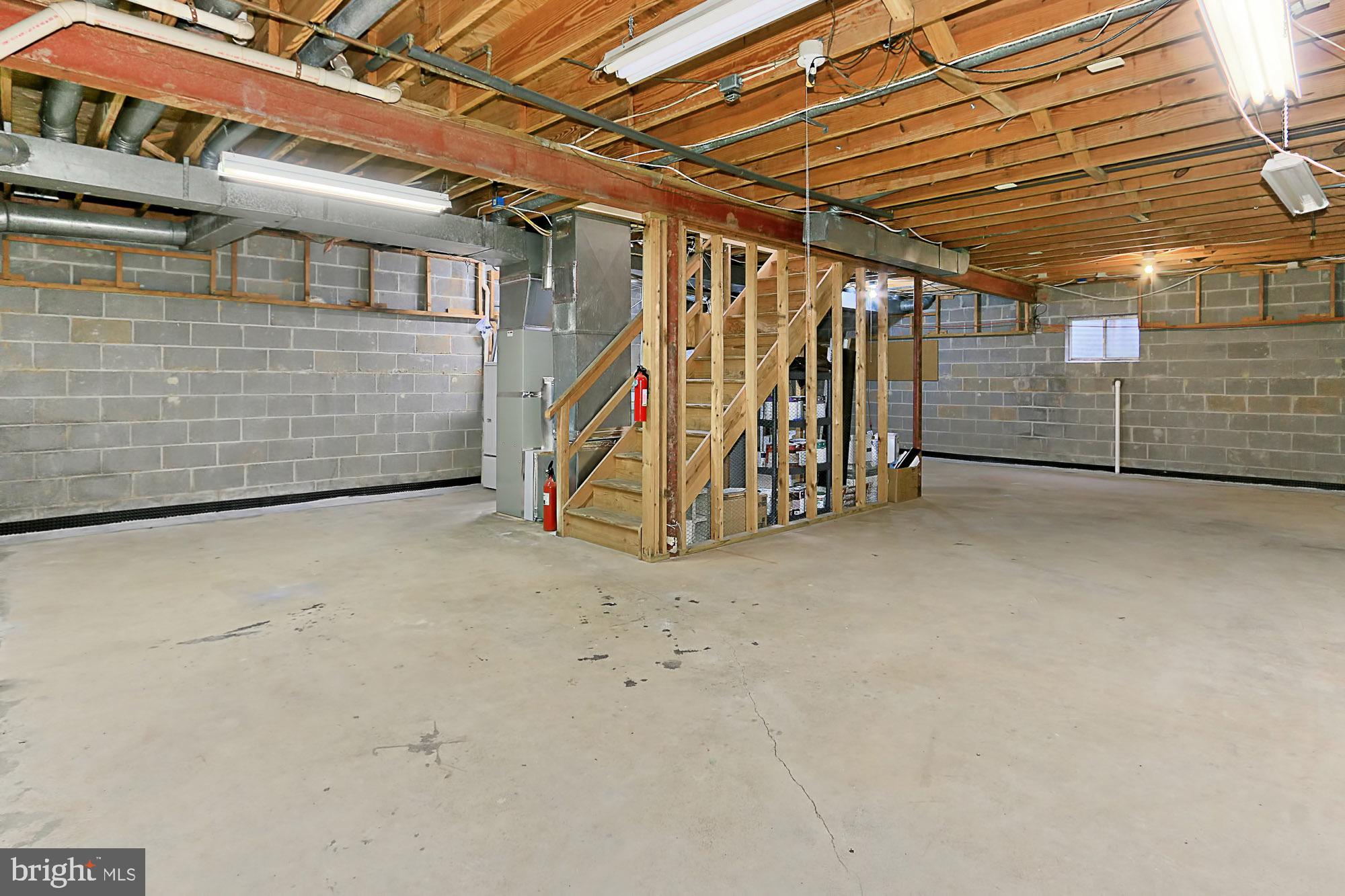 SIGNAL HILL - Residential