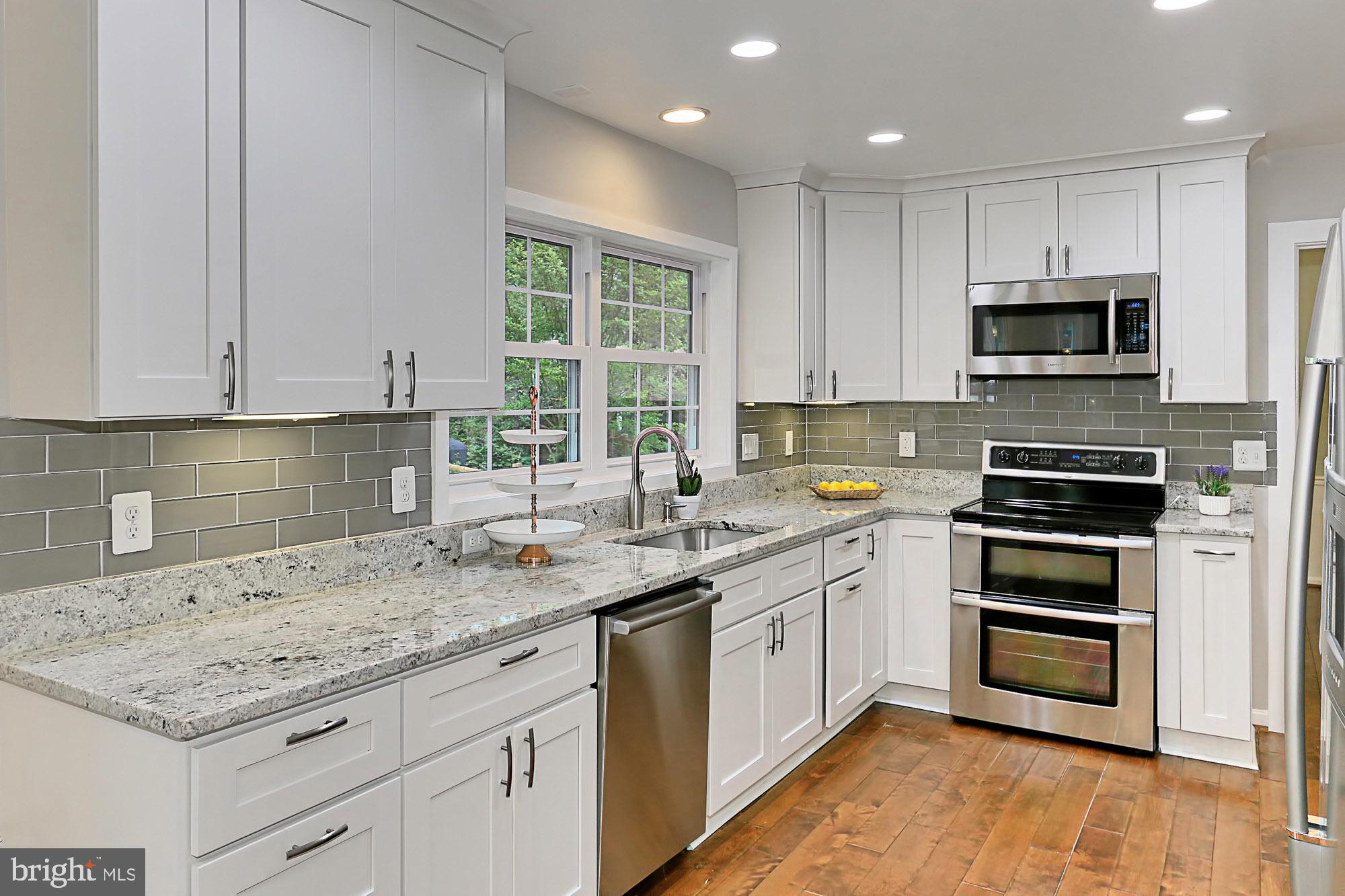 SIGNAL HILL - Residential