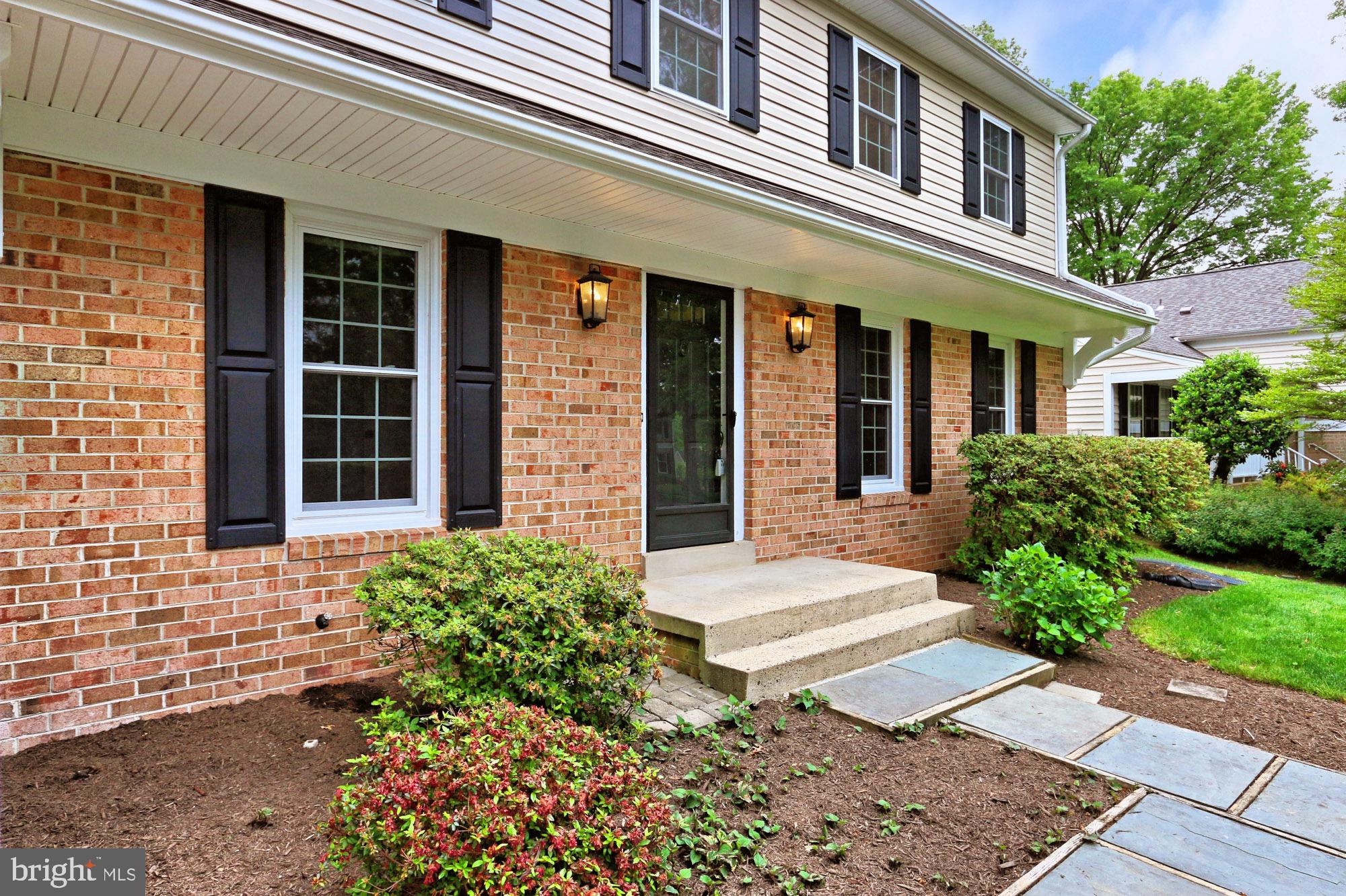 SIGNAL HILL - Residential