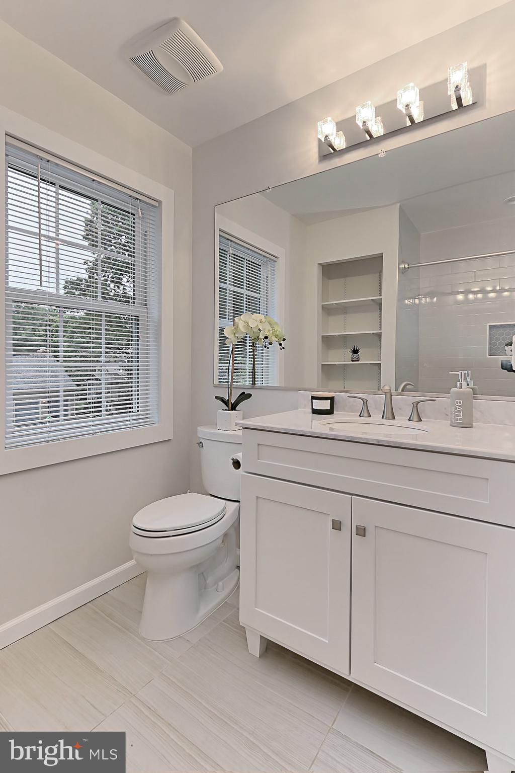 SIGNAL HILL - Residential