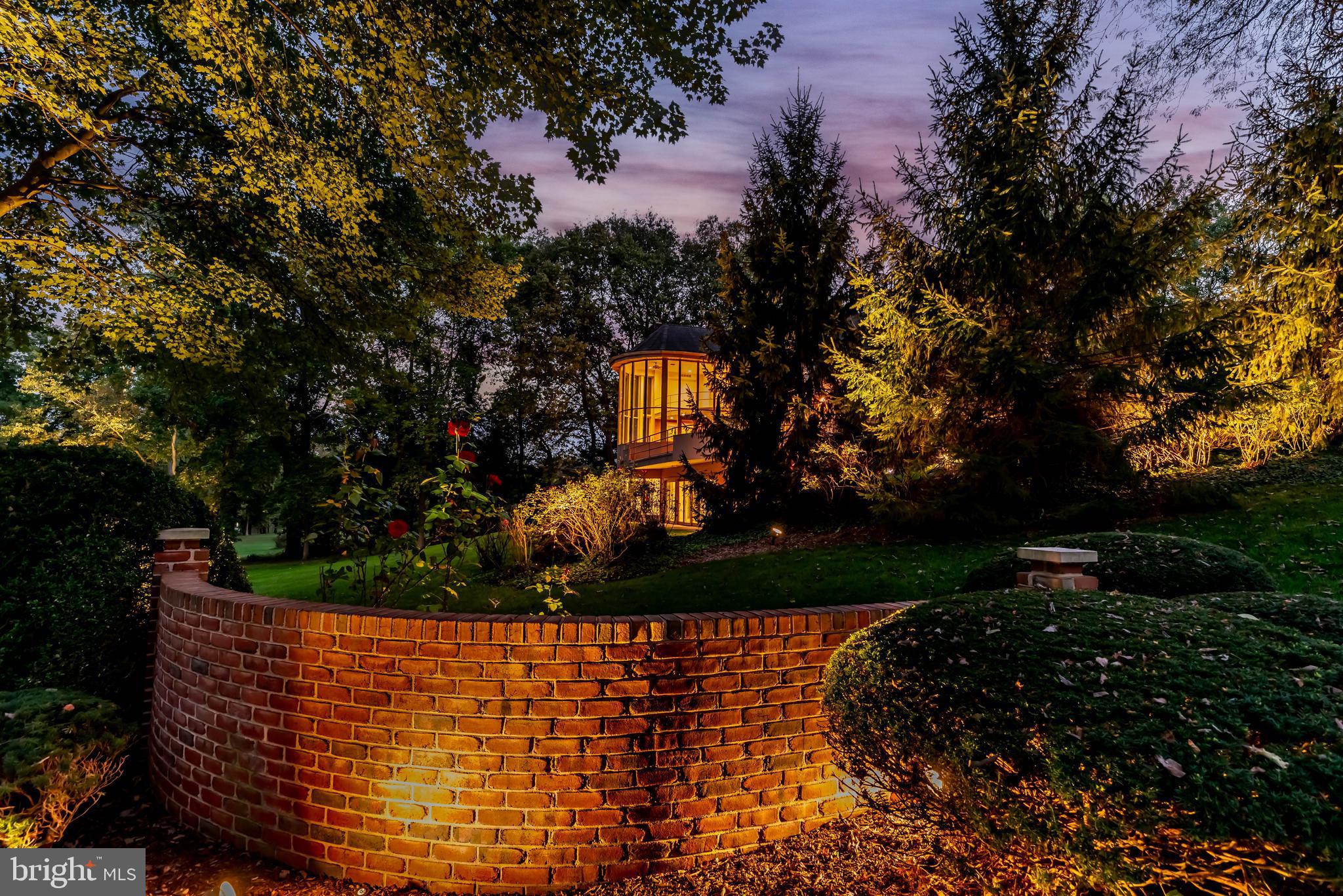 POINT RIDGE FARMS - Residential