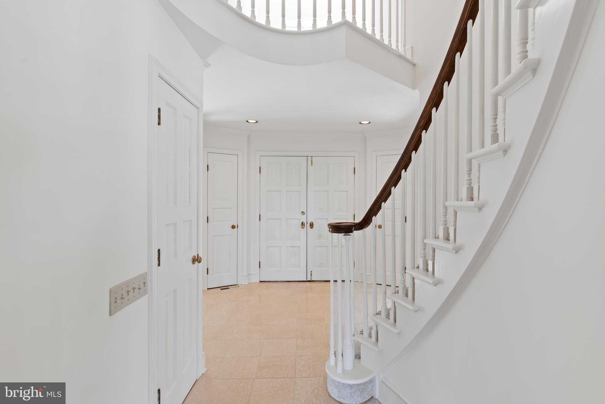 POINT RIDGE FARMS - Residential