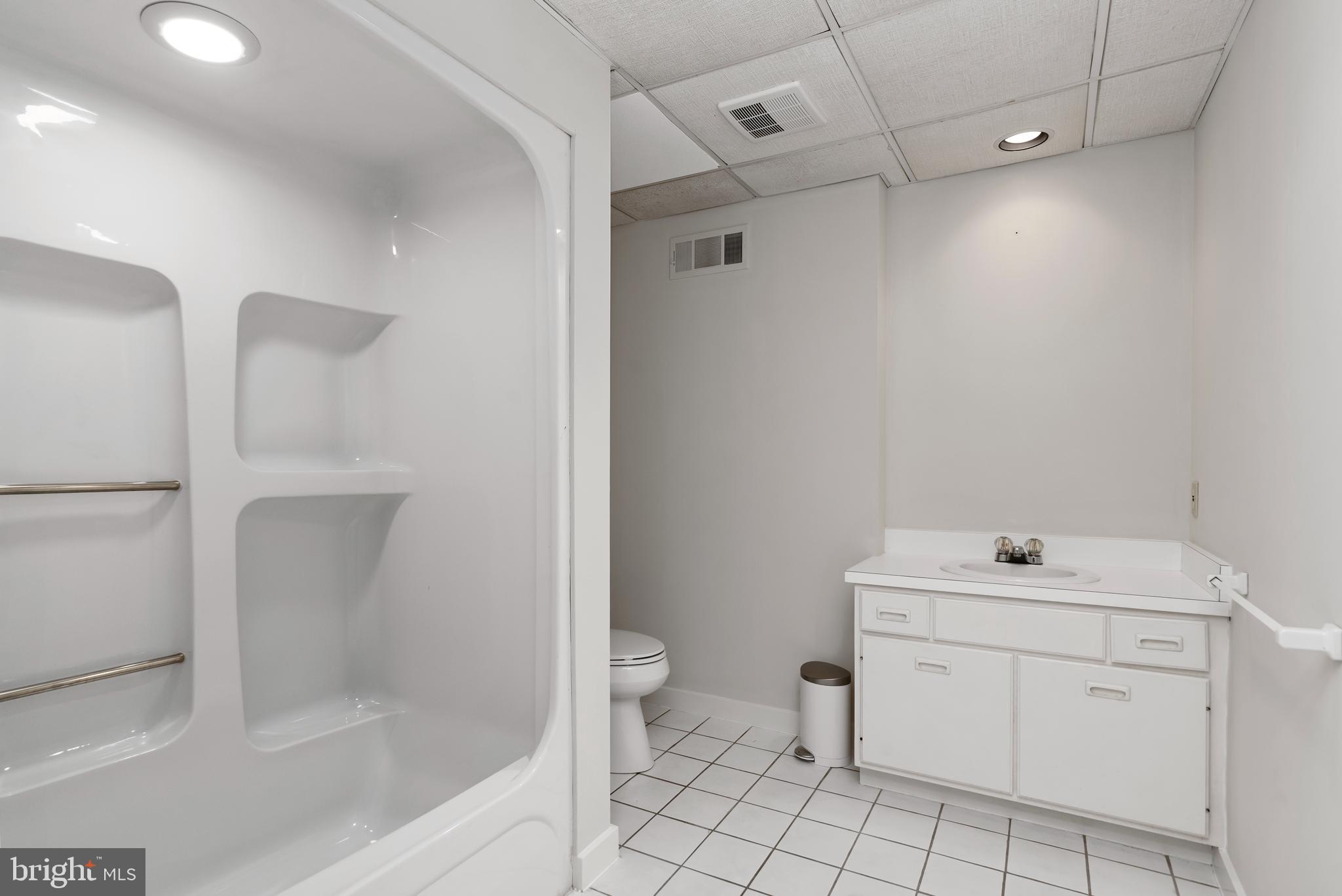 POINT RIDGE FARMS - Residential