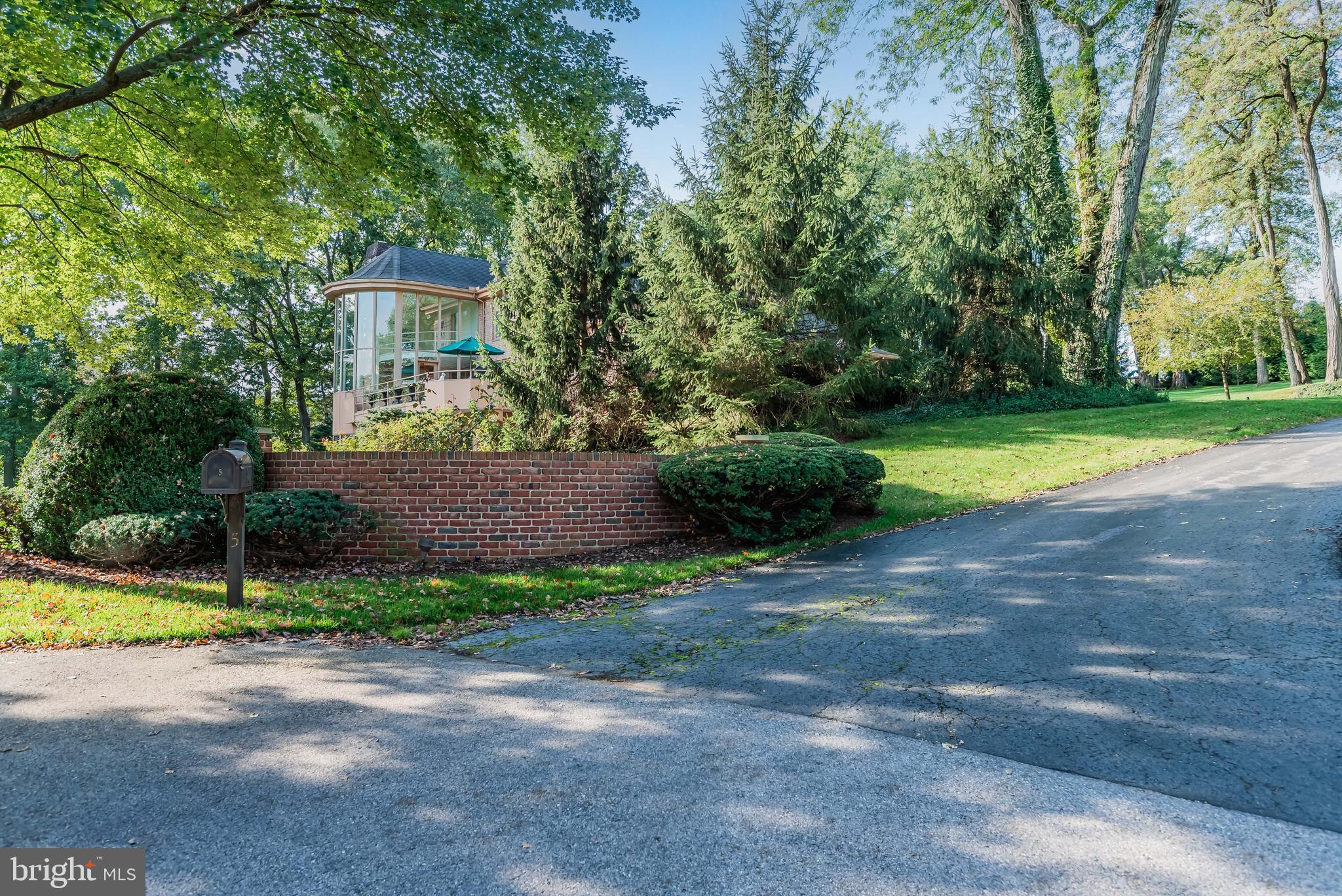 POINT RIDGE FARMS - Residential