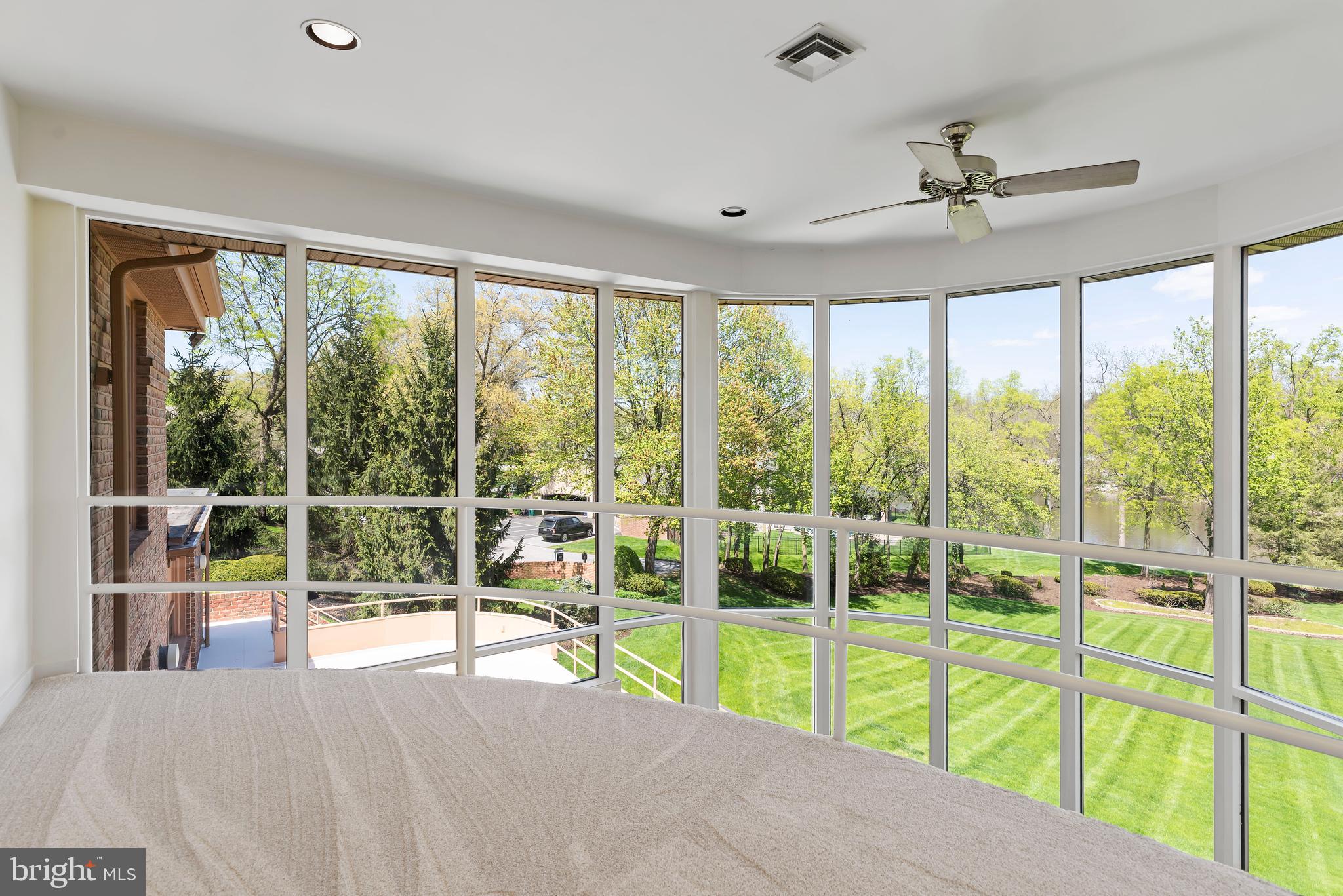 POINT RIDGE FARMS - Residential