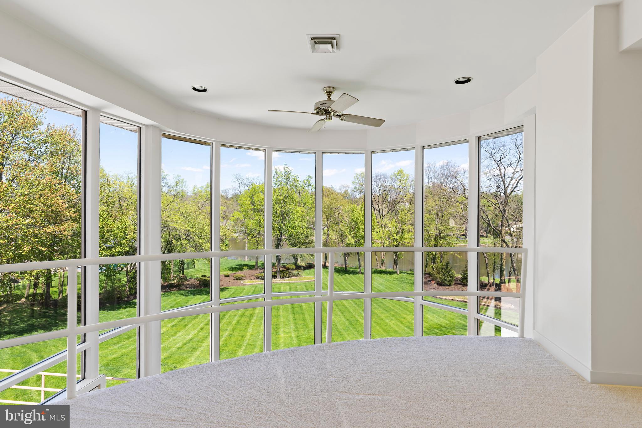 POINT RIDGE FARMS - Residential