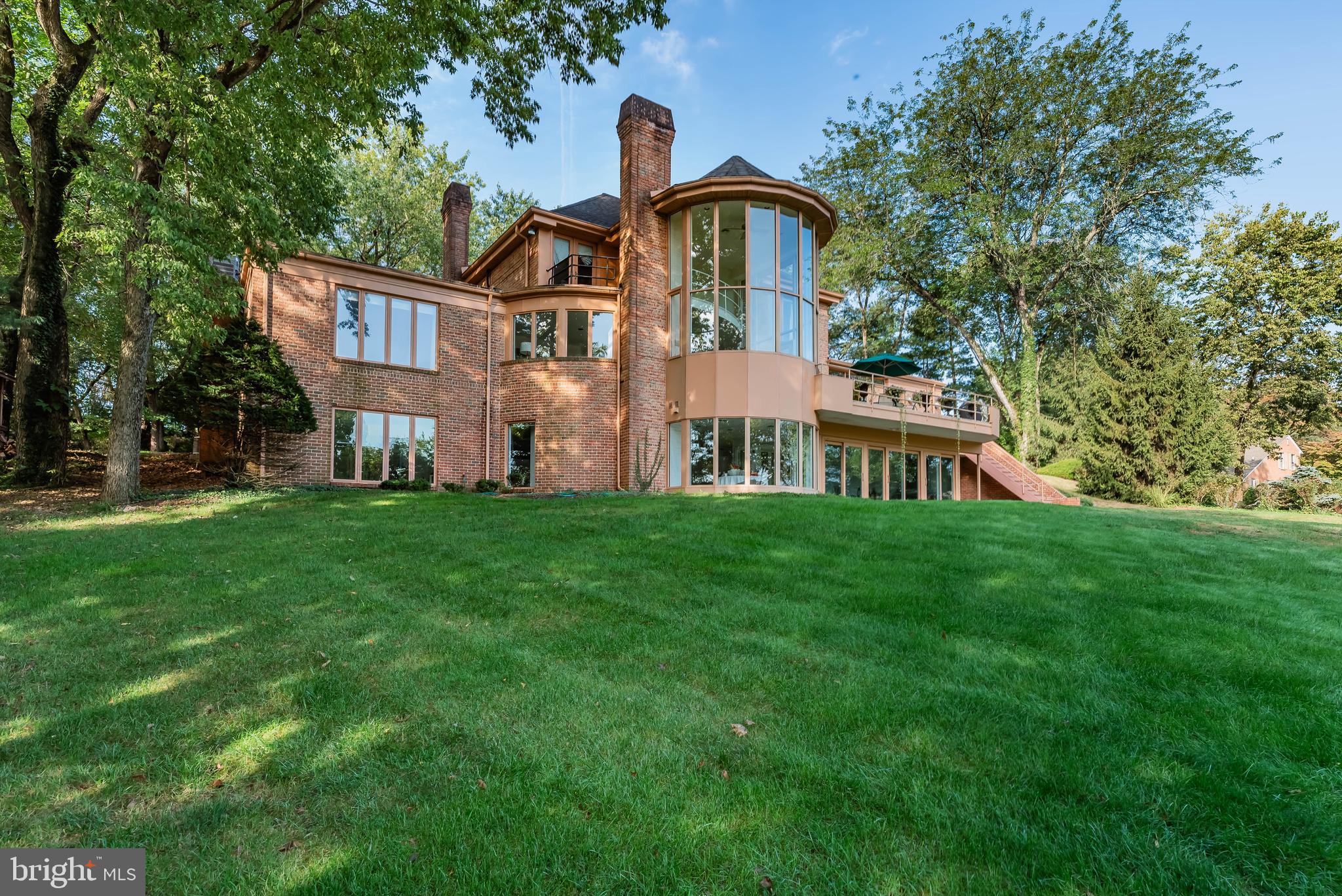 POINT RIDGE FARMS - Residential