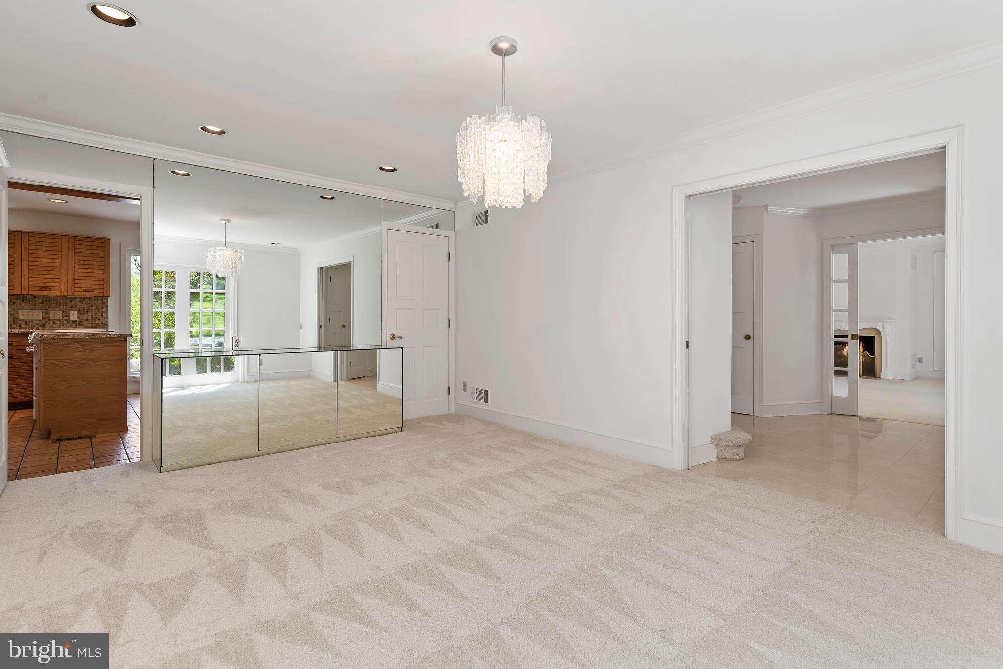 POINT RIDGE FARMS - Residential