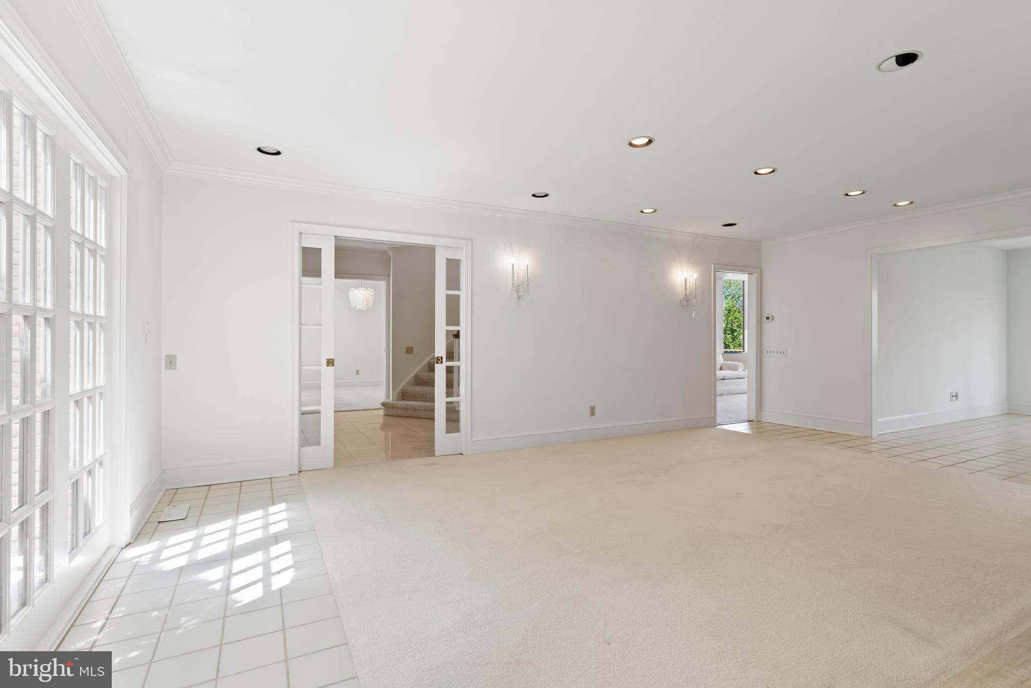 POINT RIDGE FARMS - Residential