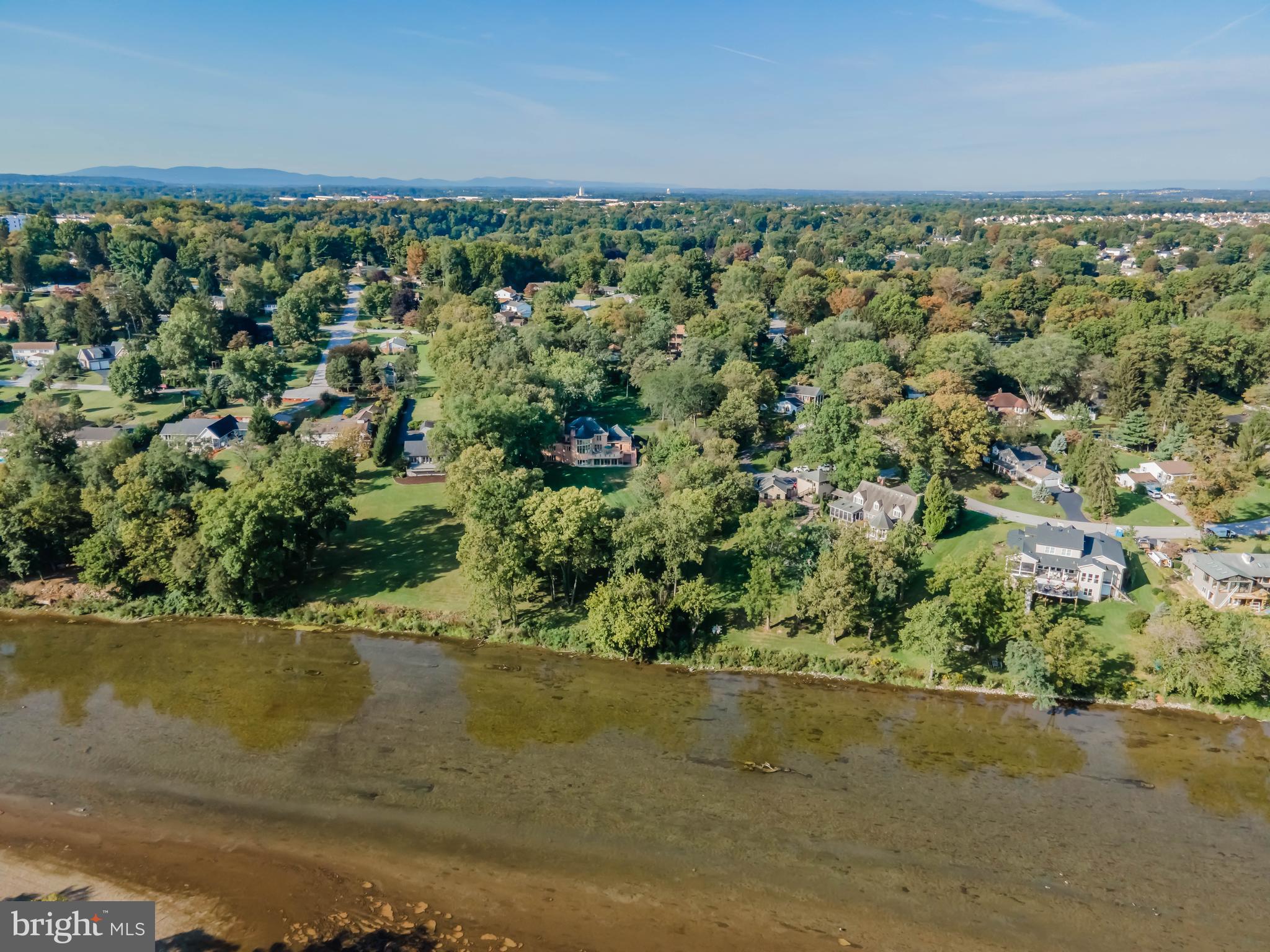 POINT RIDGE FARMS - Residential