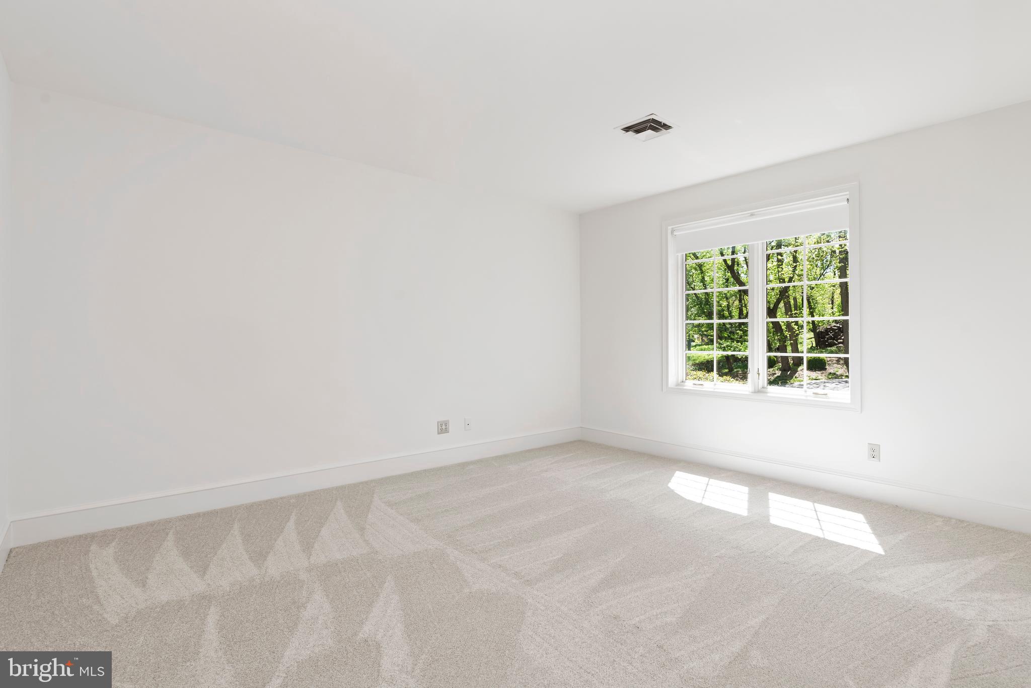 POINT RIDGE FARMS - Residential