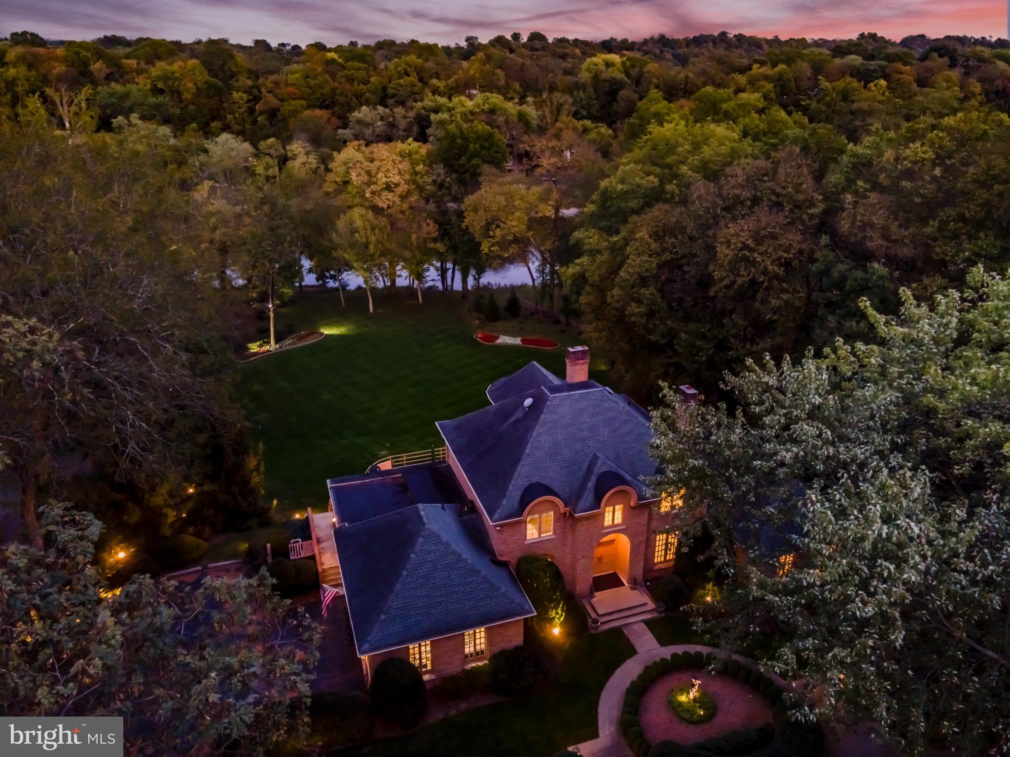 POINT RIDGE FARMS - Residential