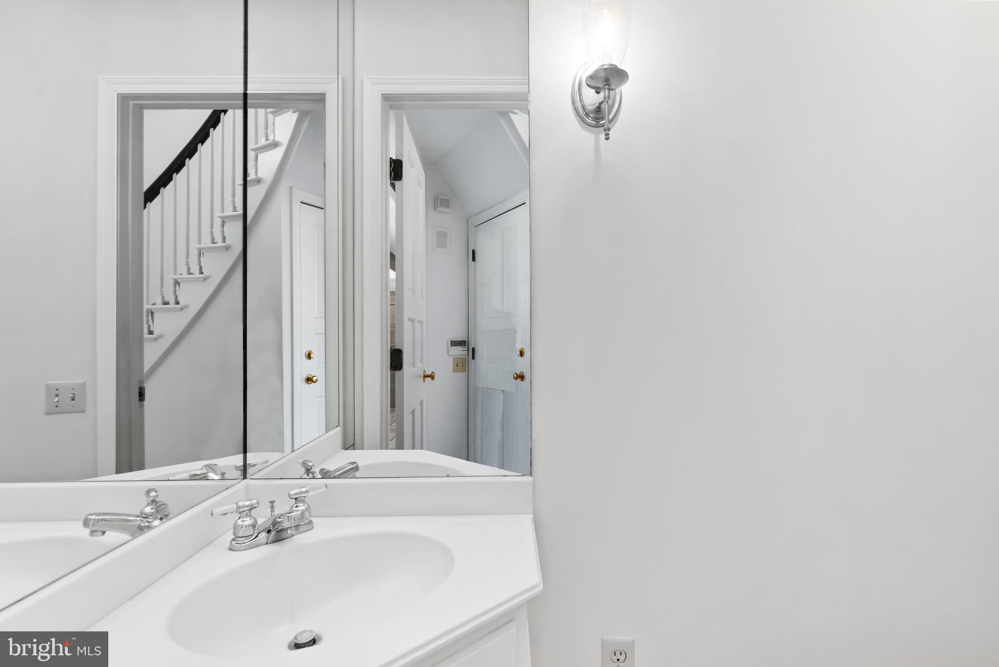 POINT RIDGE FARMS - Residential