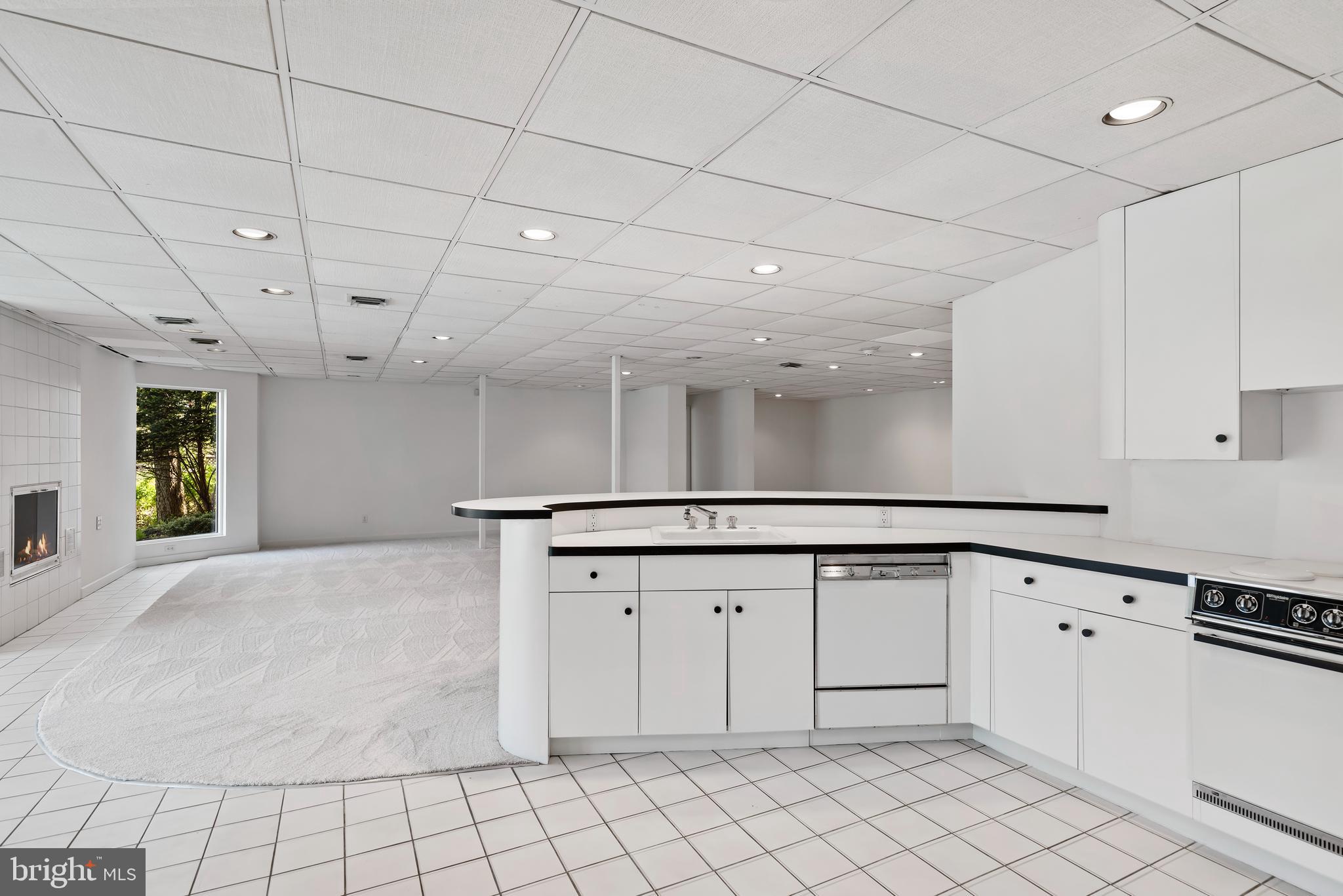 POINT RIDGE FARMS - Residential