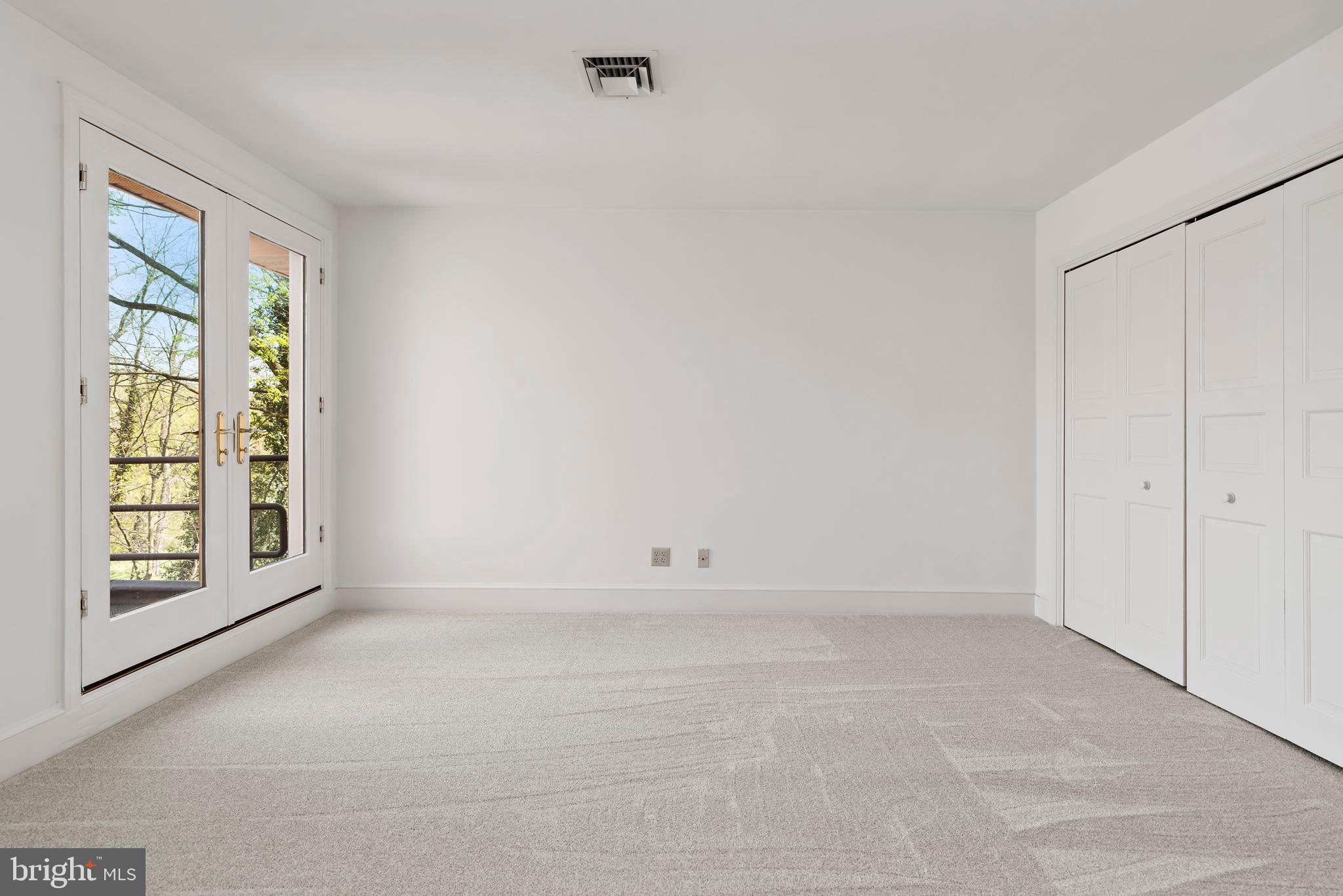 POINT RIDGE FARMS - Residential