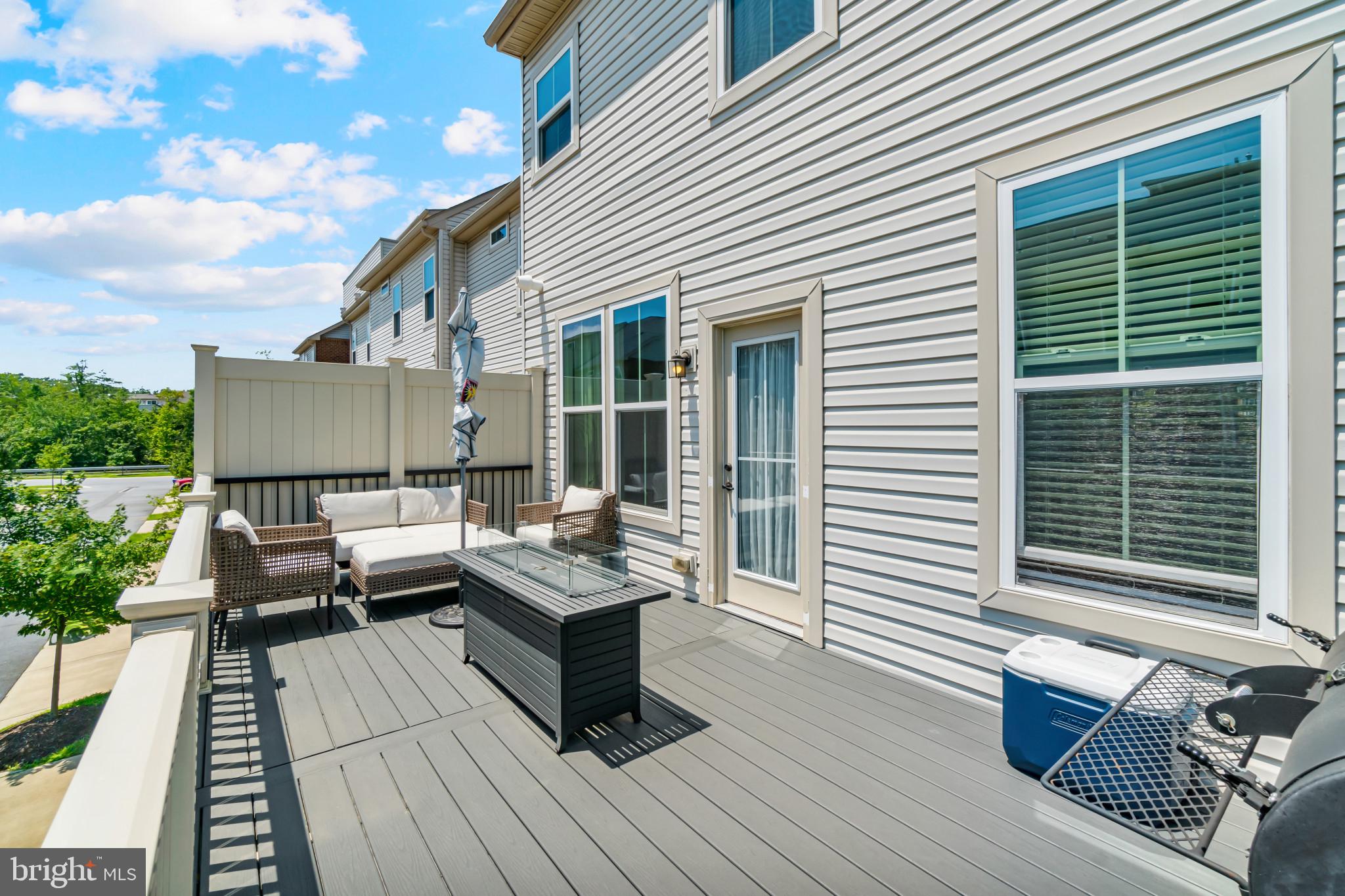 WESTCHESTER SQUARE - Residential