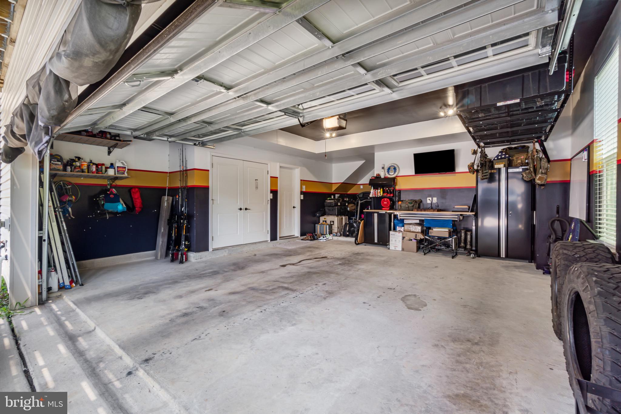 WESTCHESTER SQUARE - Residential