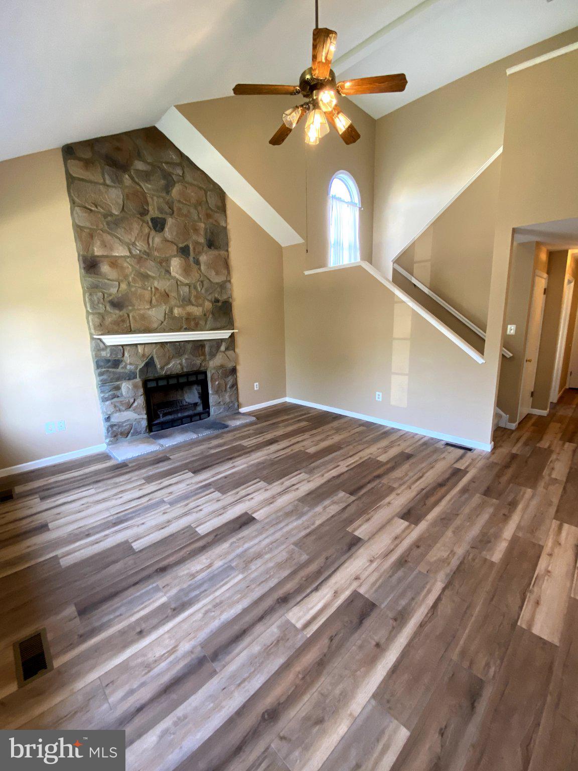 334 PONDVIEW DRIVE