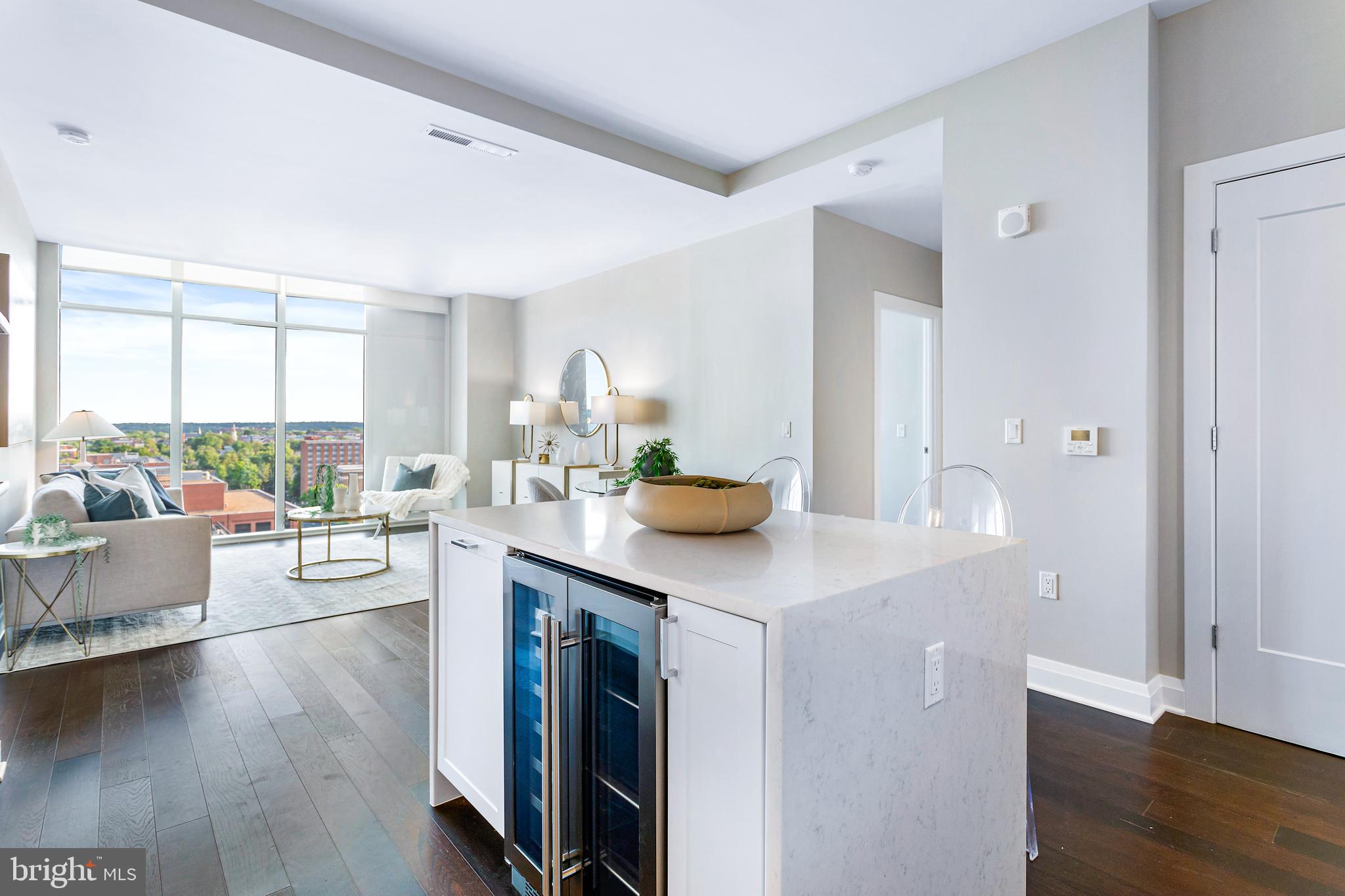 OLD TOWN ALEXANDRIA - Residential