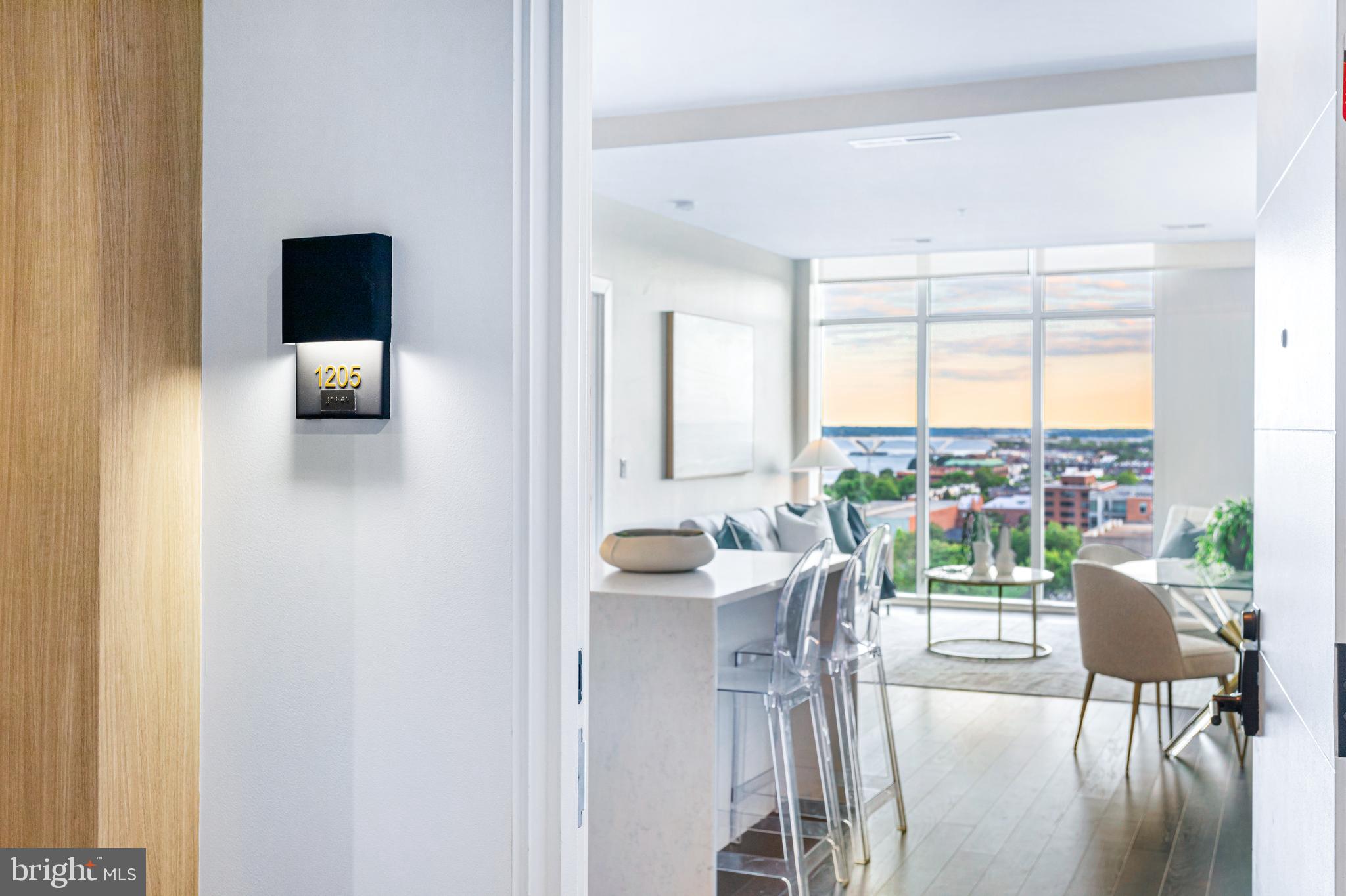 OLD TOWN ALEXANDRIA - Residential