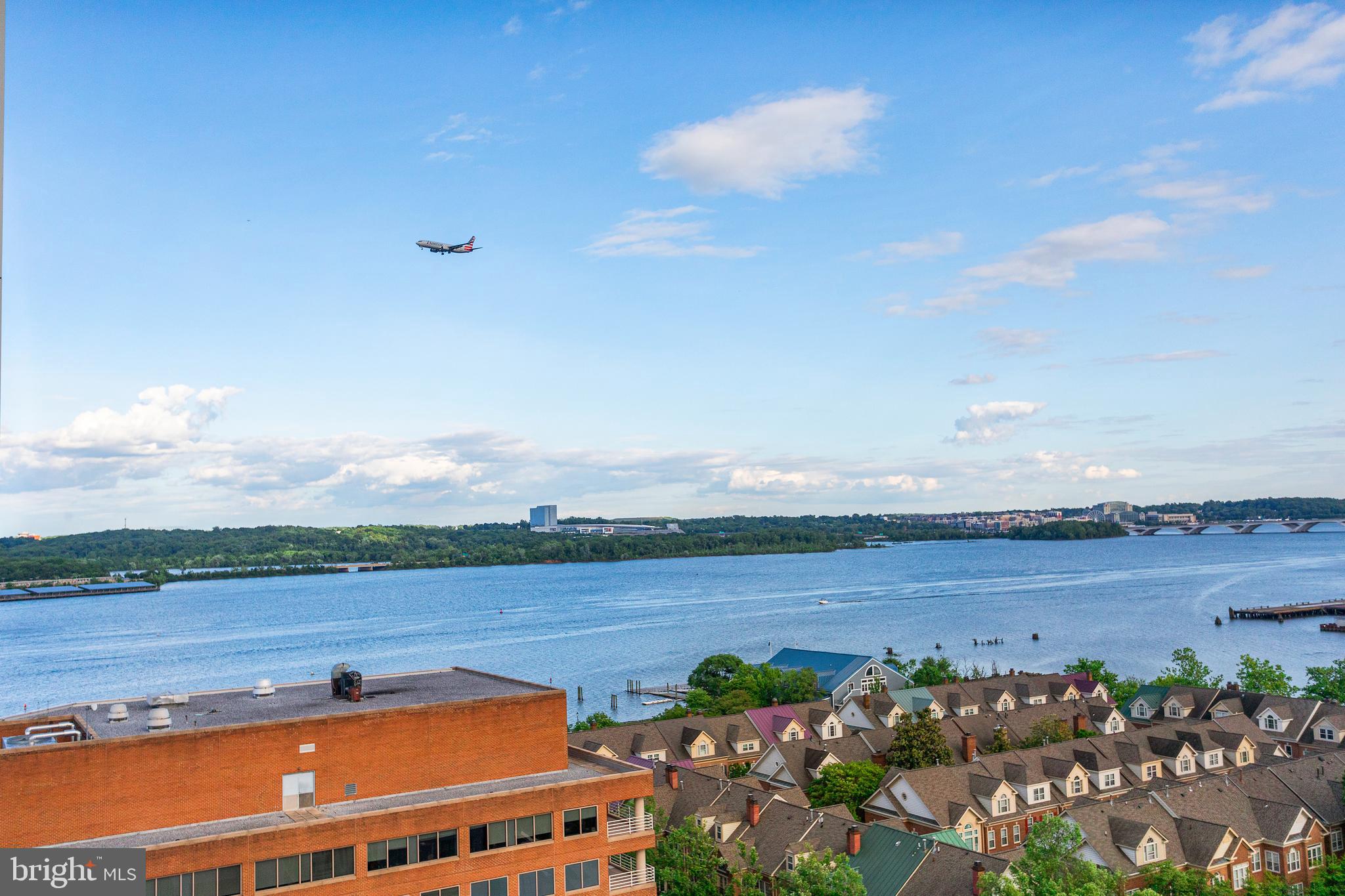 OLD TOWN ALEXANDRIA - Residential