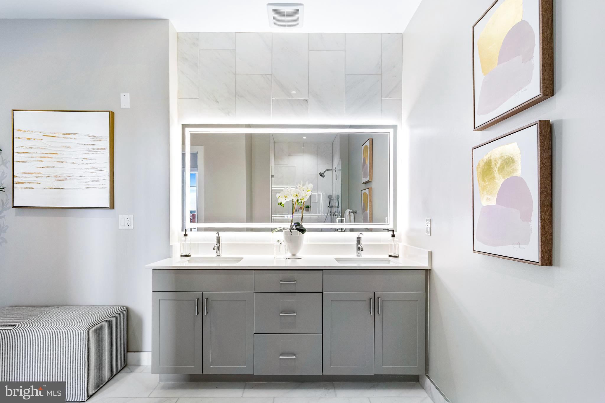 OLD TOWN ALEXANDRIA - Residential