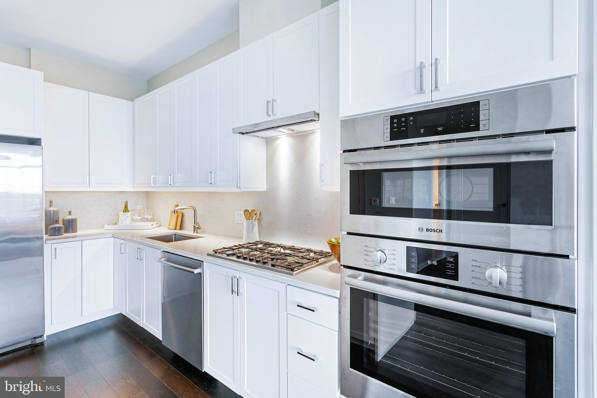 OLD TOWN ALEXANDRIA - Residential