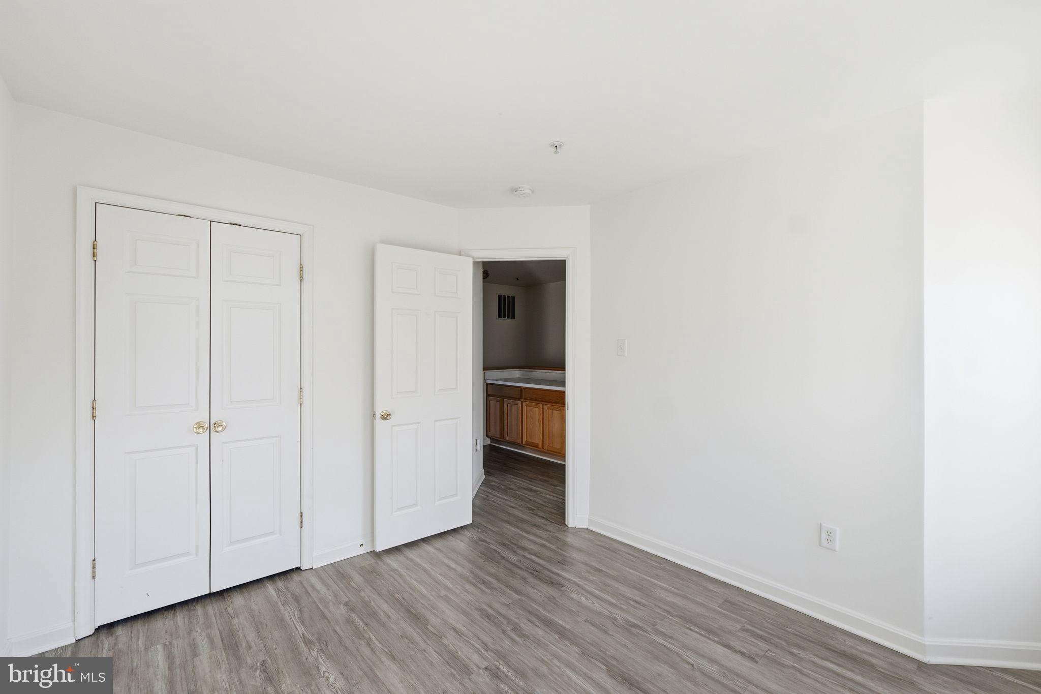 OVERLOOK - Residential Lease