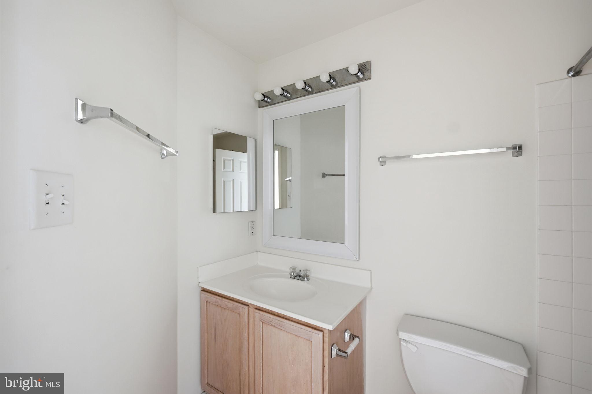 OVERLOOK - Residential Lease