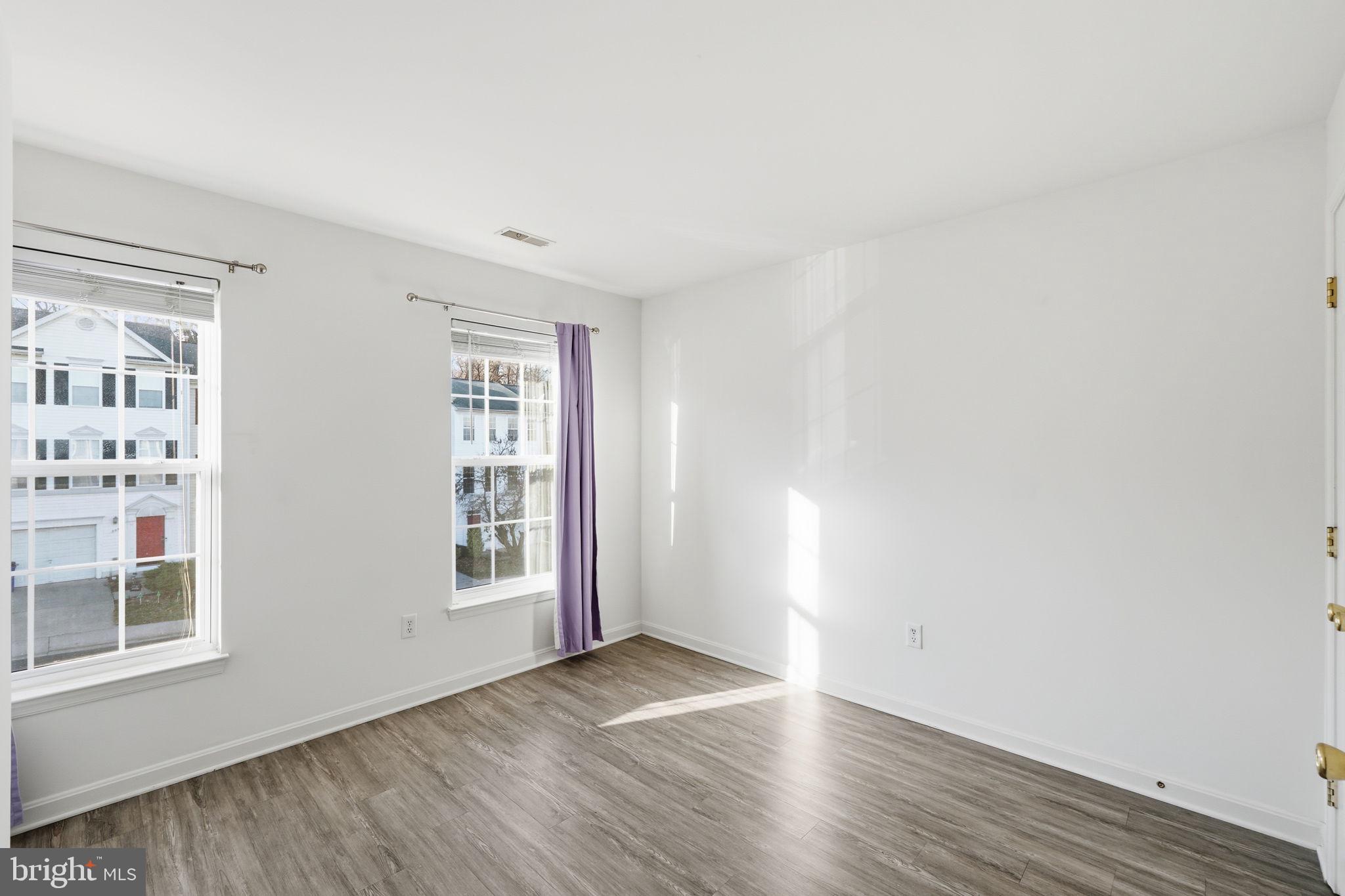 OVERLOOK - Residential Lease