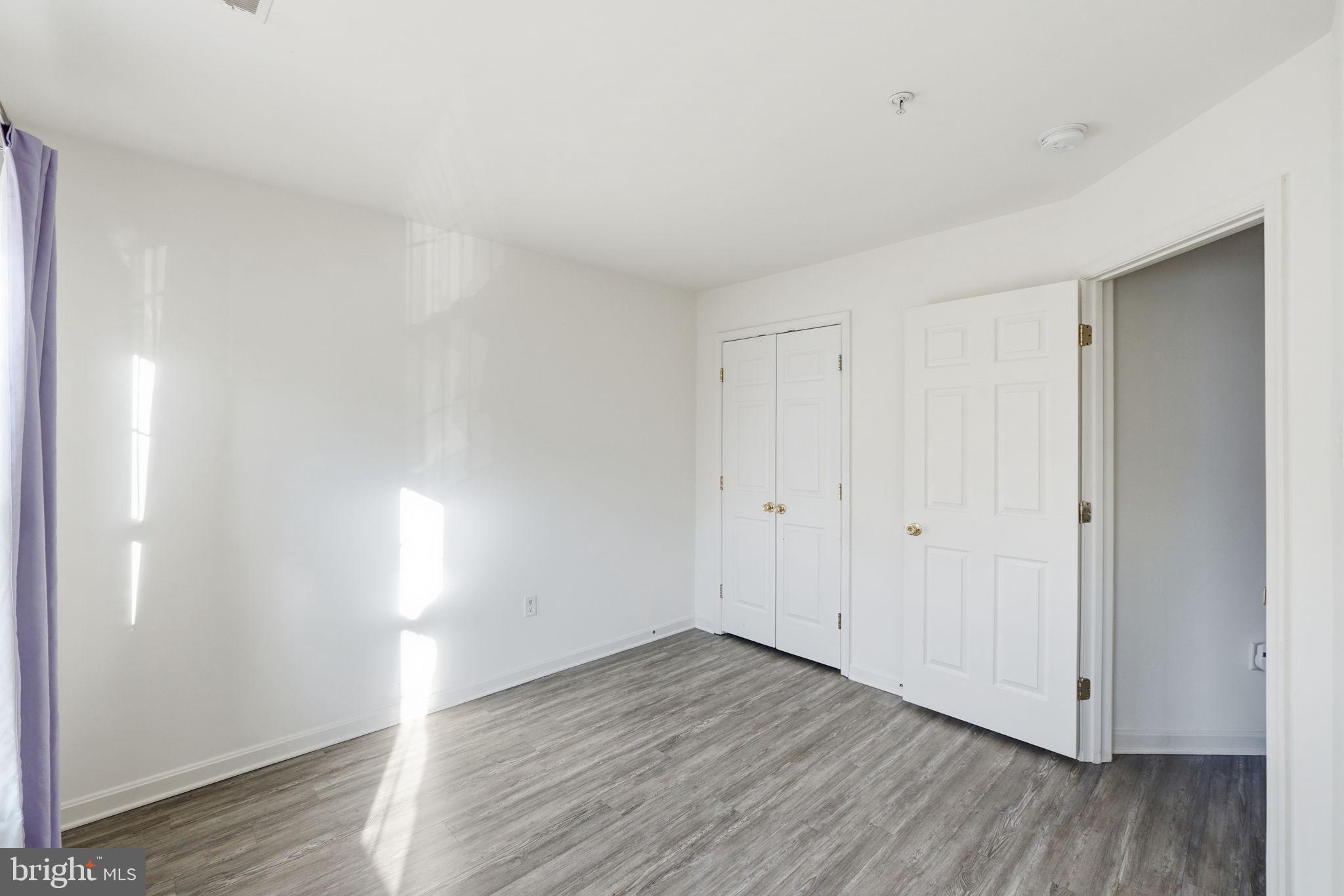 OVERLOOK - Residential Lease