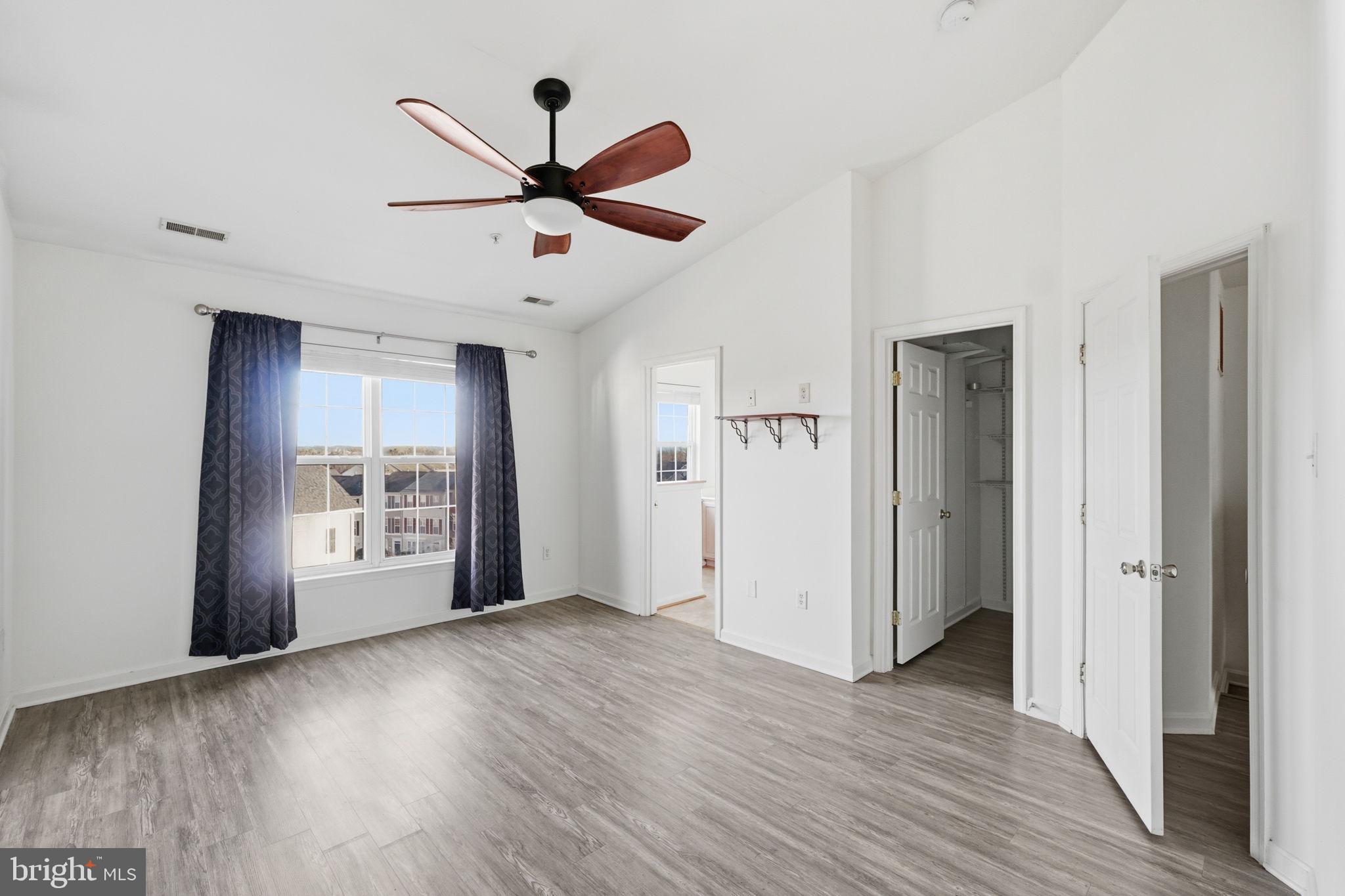 OVERLOOK - Residential Lease