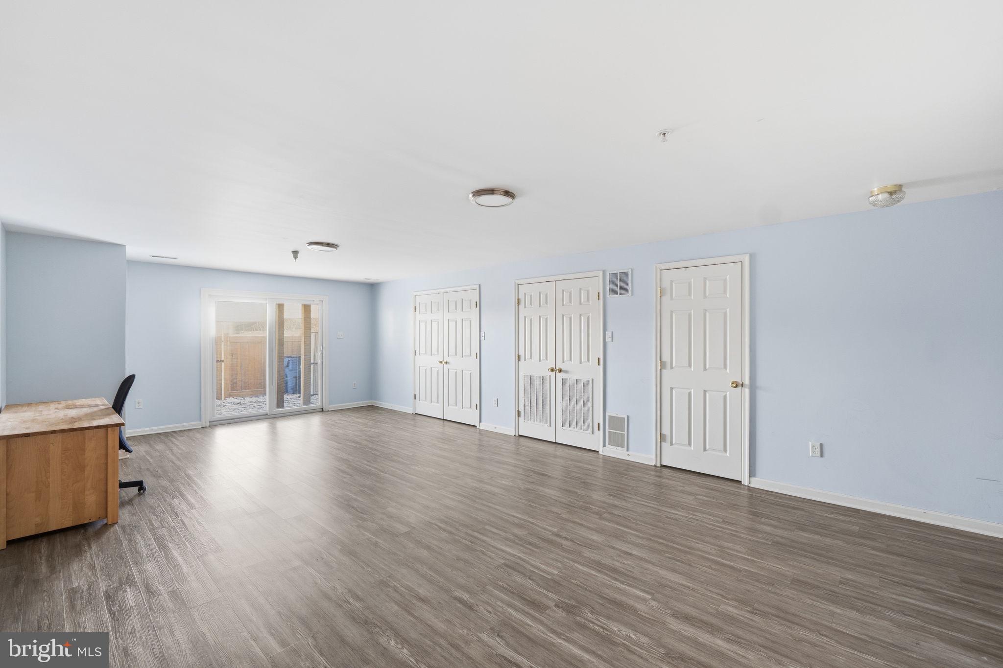 OVERLOOK - Residential Lease