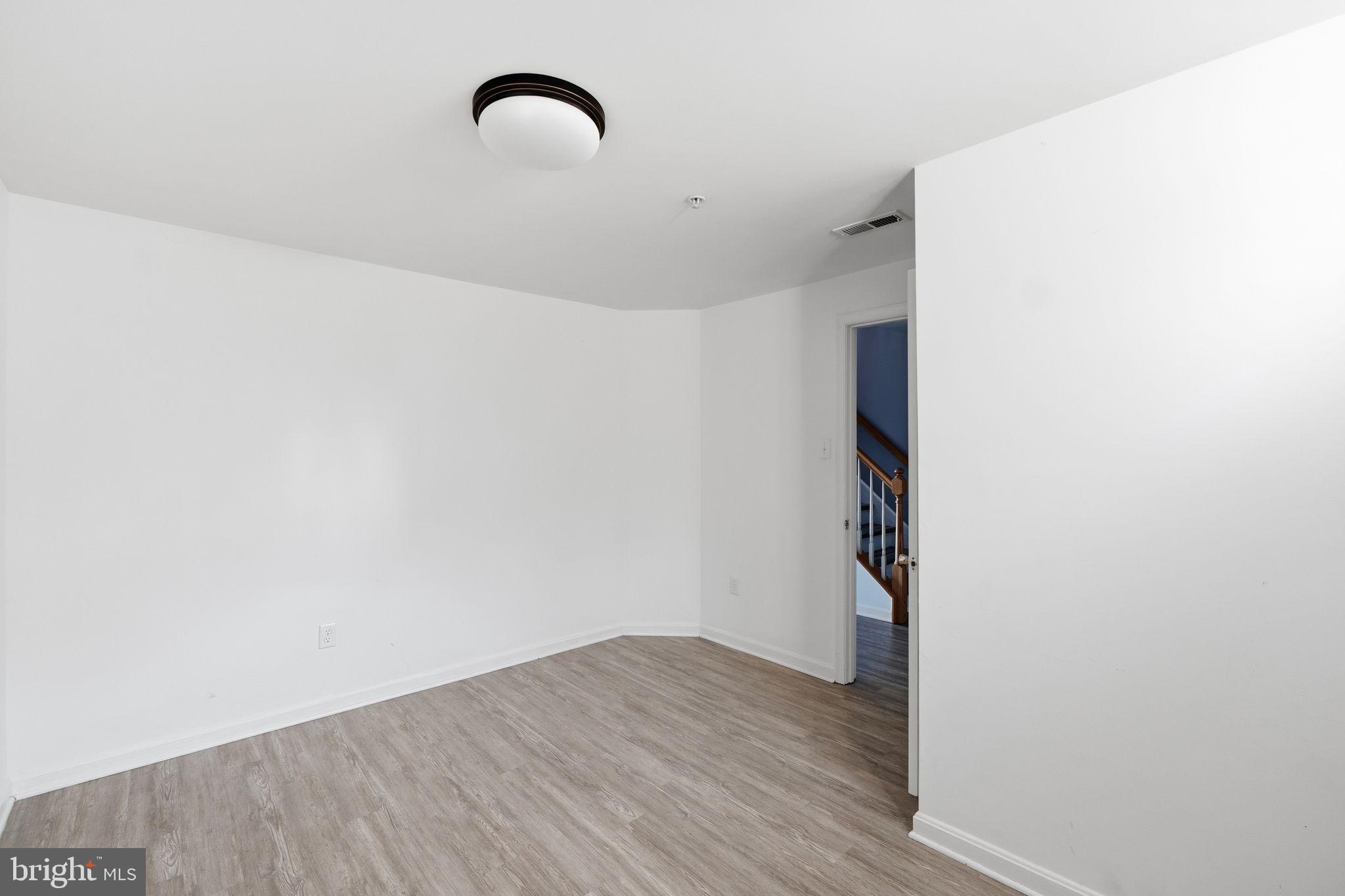 OVERLOOK - Residential Lease