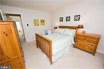 RESTON - Residential Lease