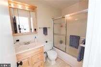 RESTON - Residential Lease