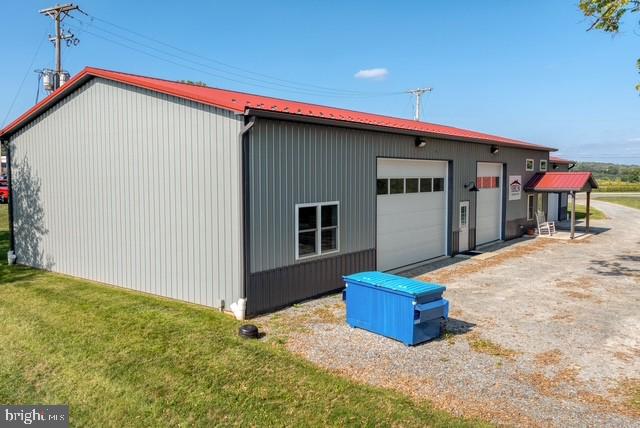 5895 LINCOLN HIGHWAY