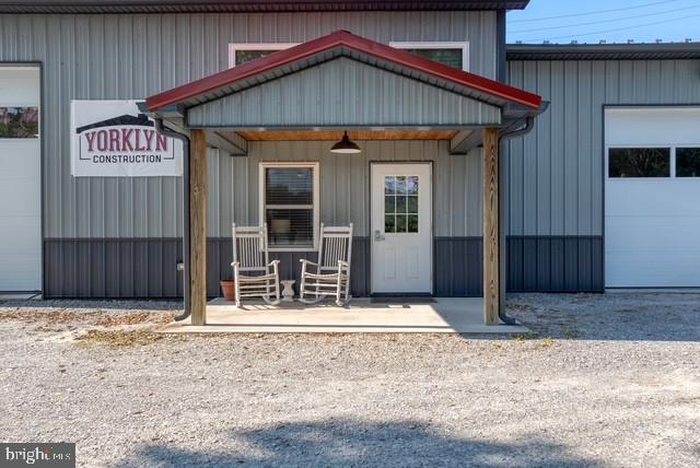 5895 LINCOLN HIGHWAY