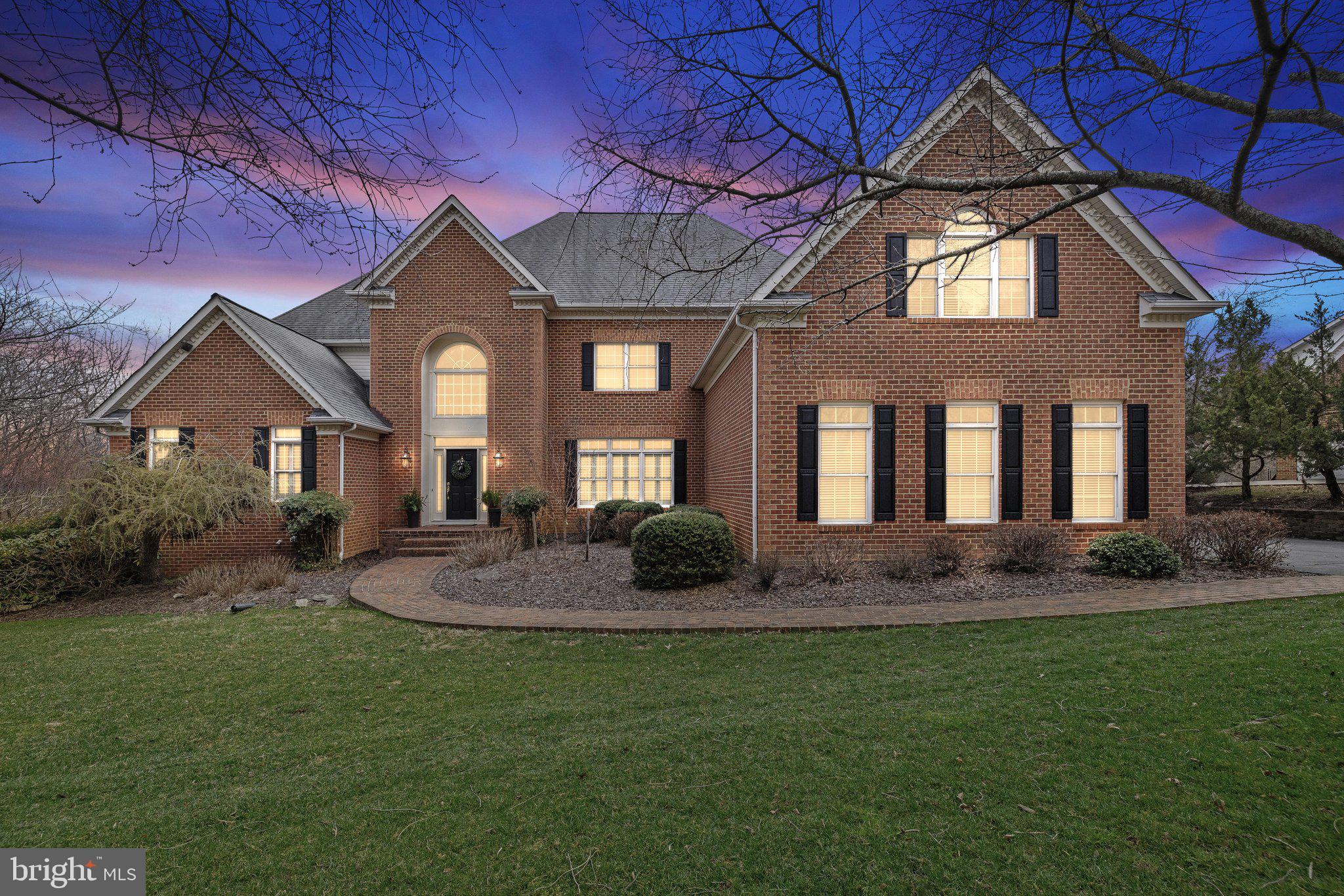 7887 WELLINGTON DRIVE