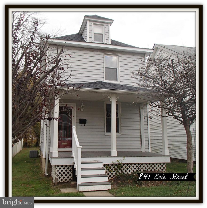 Colonial, 2 Bedroom, 1.5 bath, new carpet, new heating and central air. Must have excellent credit.