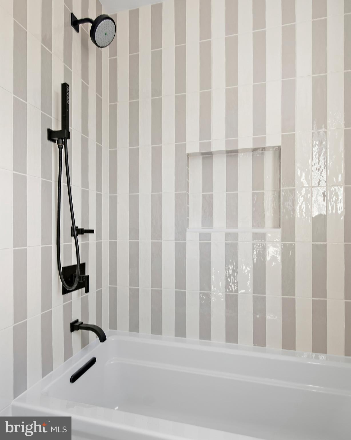 HARNESS CREEK - Residential