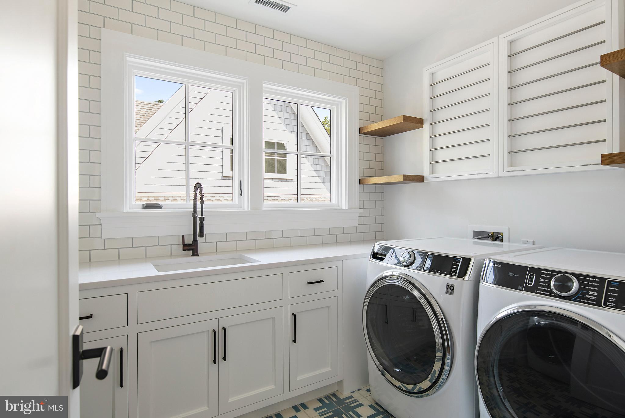 HARNESS CREEK - Residential