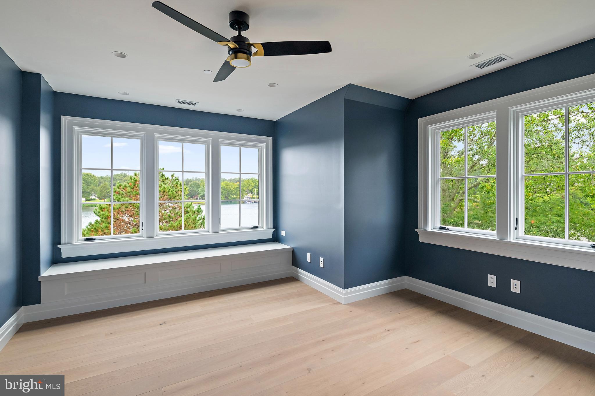 HARNESS CREEK - Residential