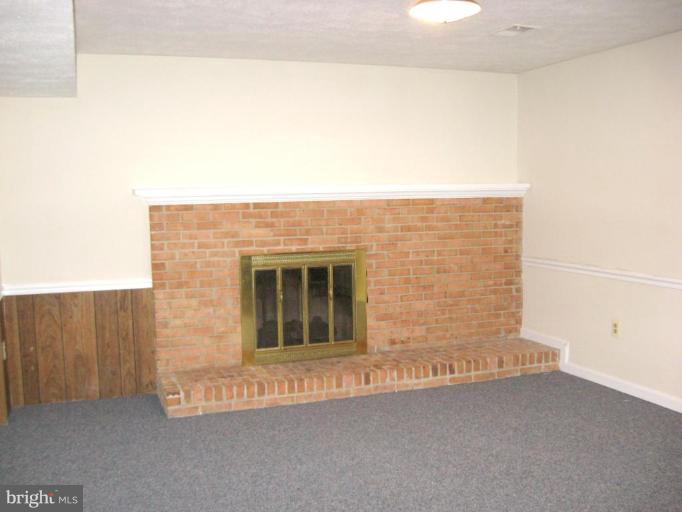 GOSHEN OVERLOOK - Residential Lease