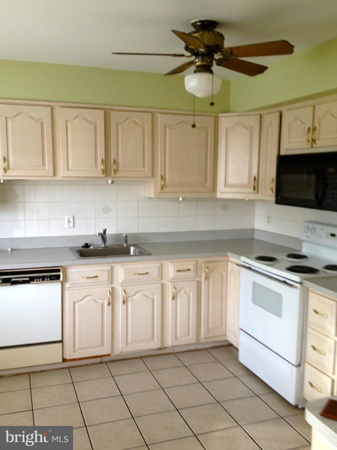 GOSHEN OVERLOOK - Residential Lease