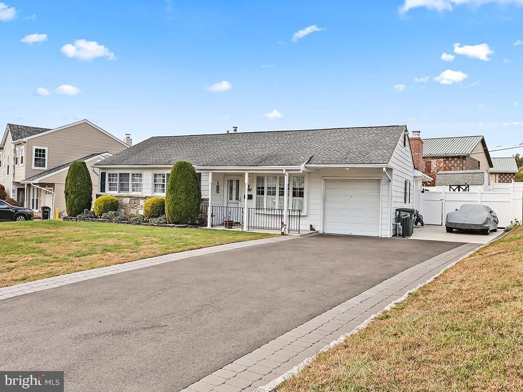 Photo of 1238 Hiview Drive, SOUTHAMPTON, PA 18966 (MLS # PABU2108328)