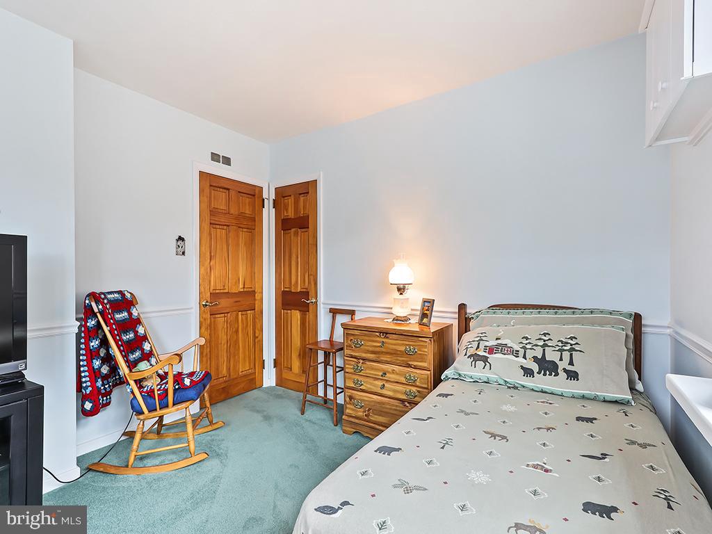 BURGUNDY HILLS - Residential