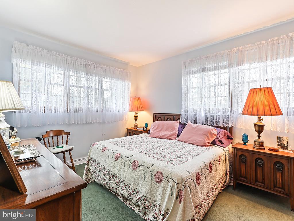 BURGUNDY HILLS - Residential