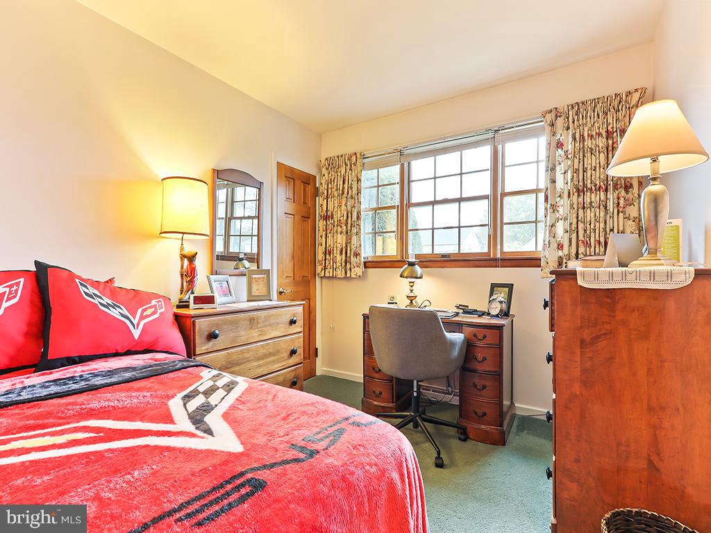 BURGUNDY HILLS - Residential